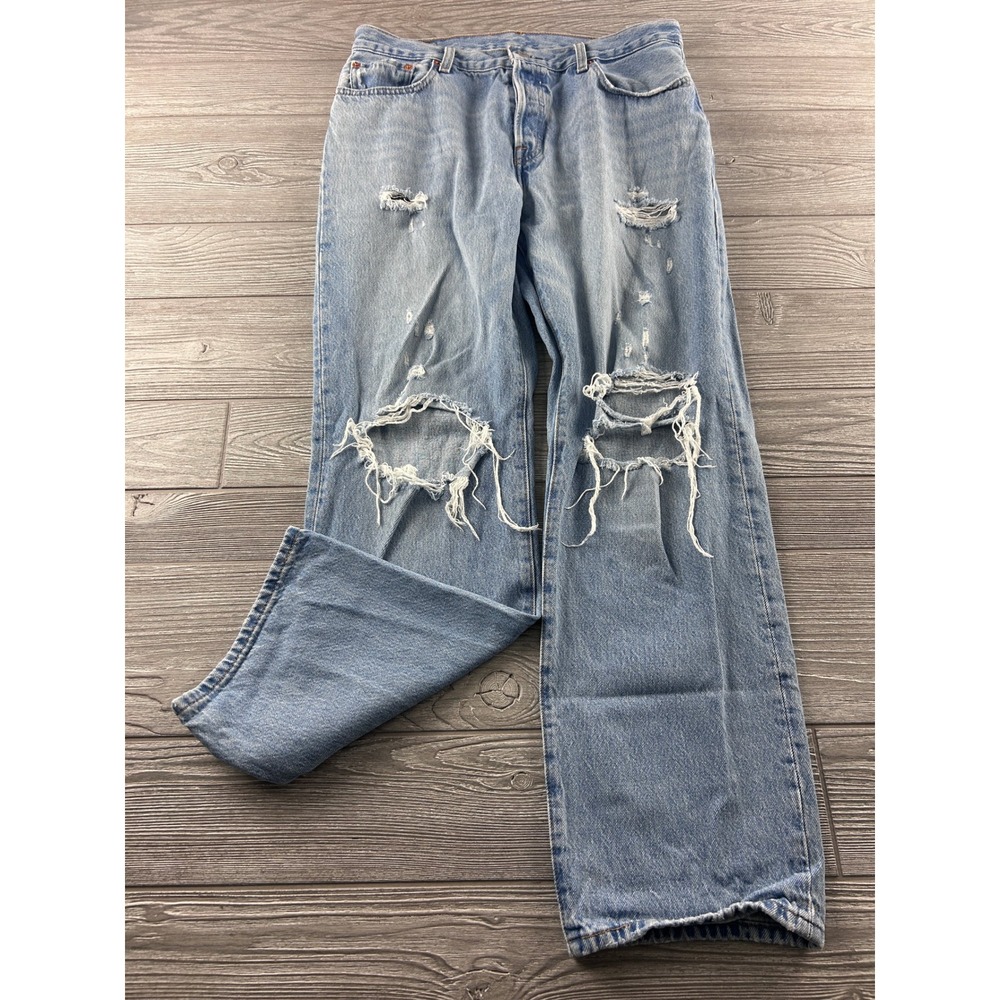 Levis 501 Original Fit Distressed Light Wash Blue Jeans W29 L30 A1959-0004